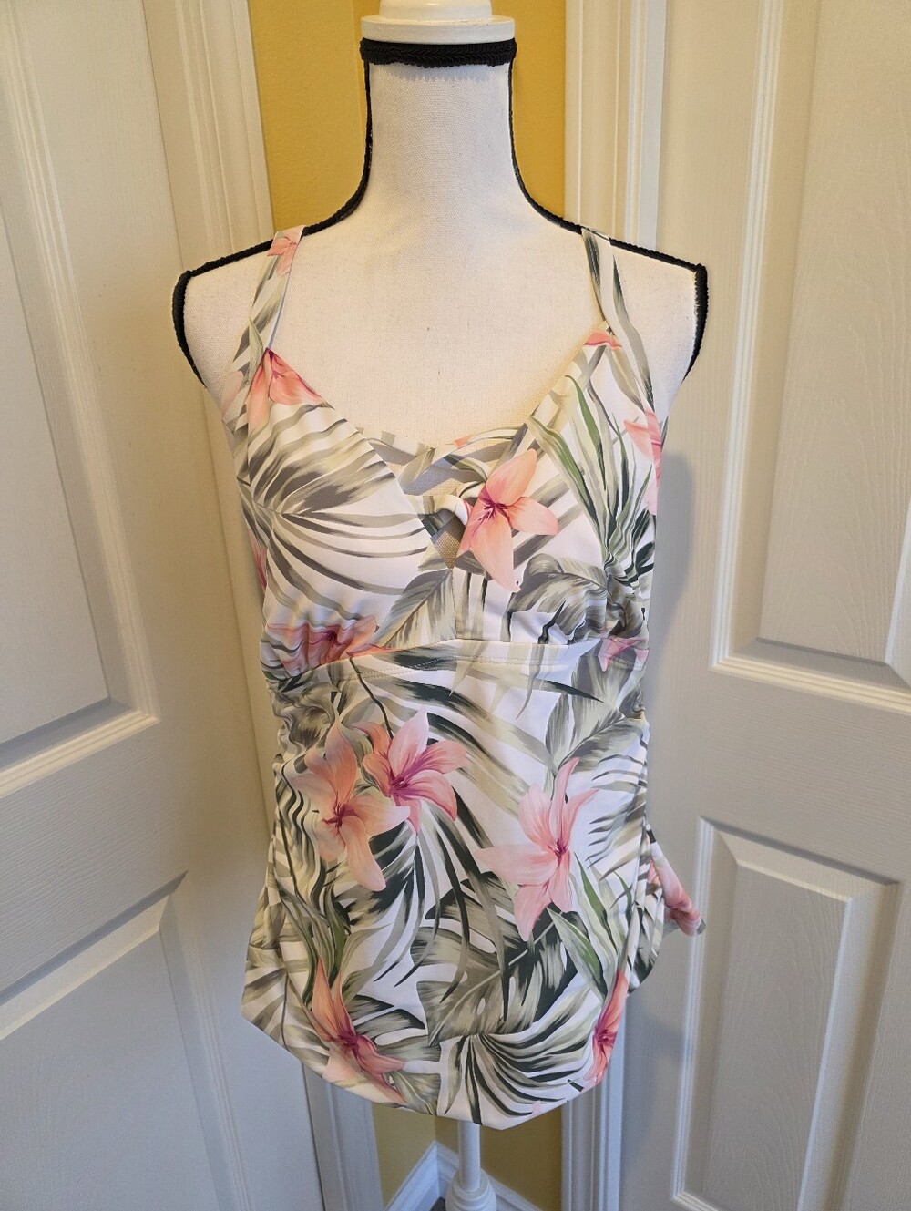 AQUA COUTURE FLORAL SWIMSUIT TANK TOP, SIZE 1X, NWOT